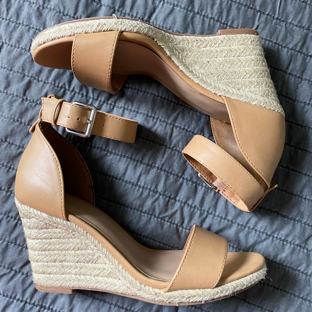 A new day brown wedges
